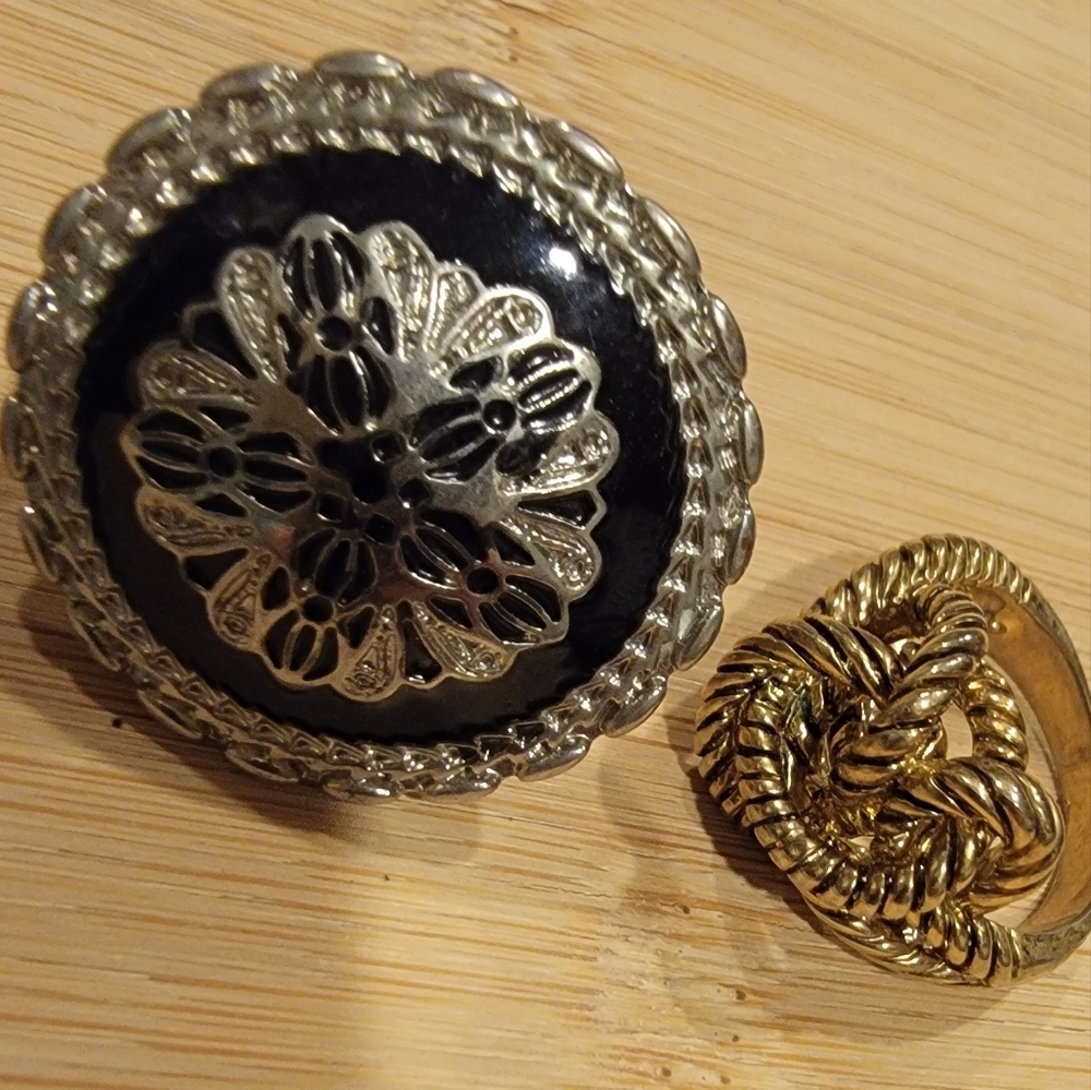 2 Rings Black and Silver, and Gold